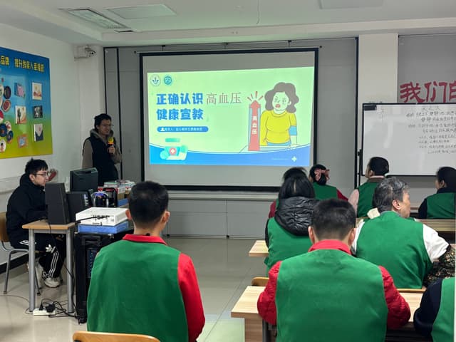 助力“健康中国”建设:华科大“医博团”深入基层开展健康宣教