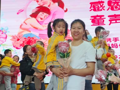 内蒙古赤峰市林西县南街服务站：温情五月天 感恩母亲节