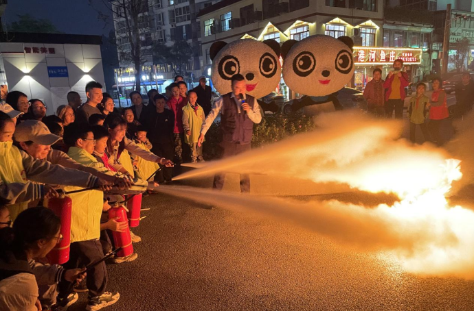 成都双流公兴场社区：以演筑防，筑牢儿童安全防线