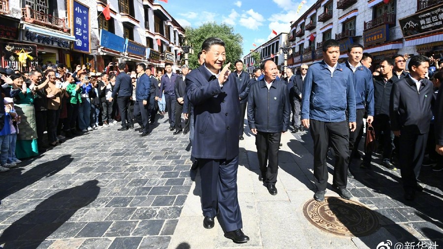 习近平在西藏拉萨考察调研